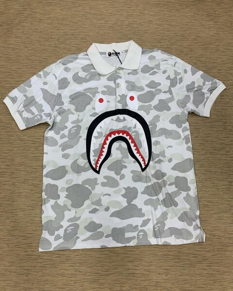 T-shirt bape