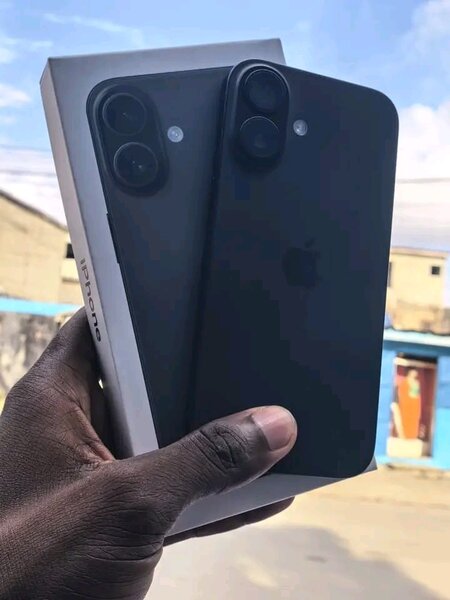 iPhone Moderne Noir 128Go