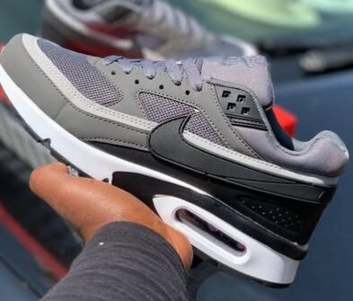 Nike Air sneakers grey