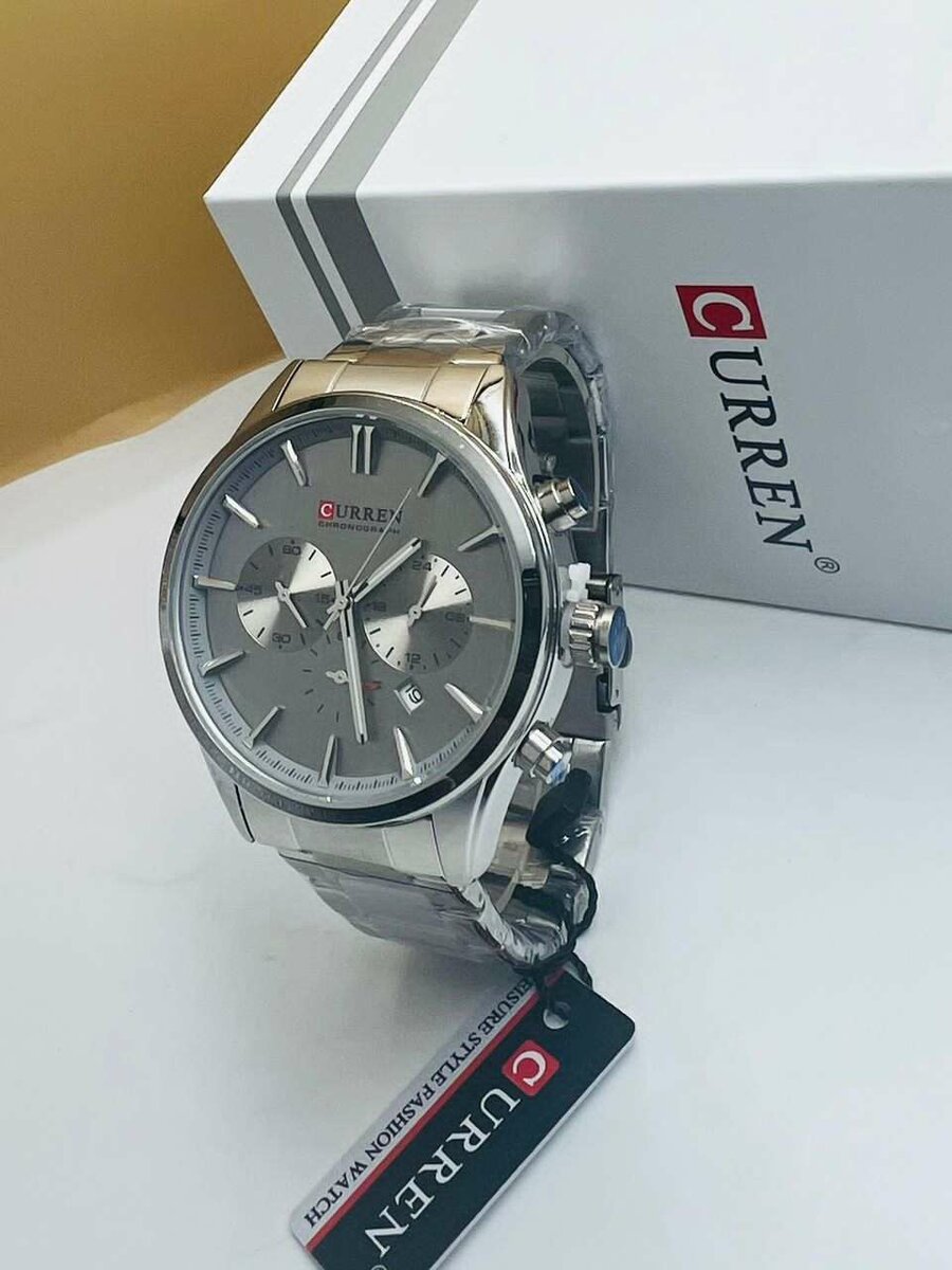 Montre de luxe disponible