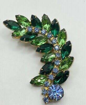 Brooch