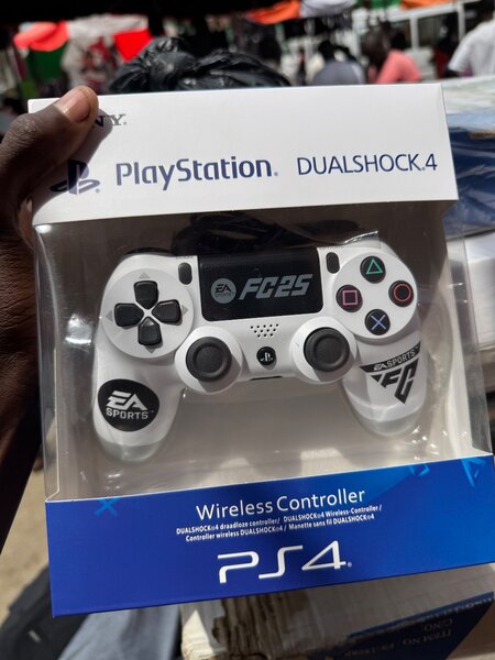 Manette ps4 design Fc25