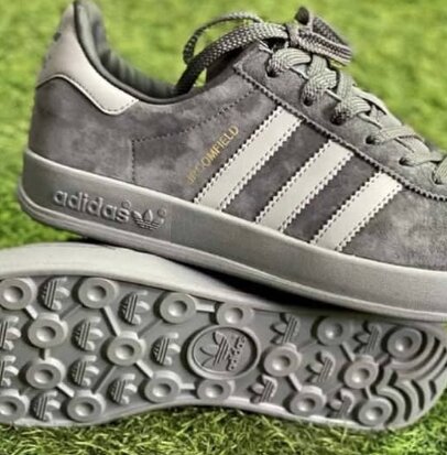 Adidas sneakers grey
