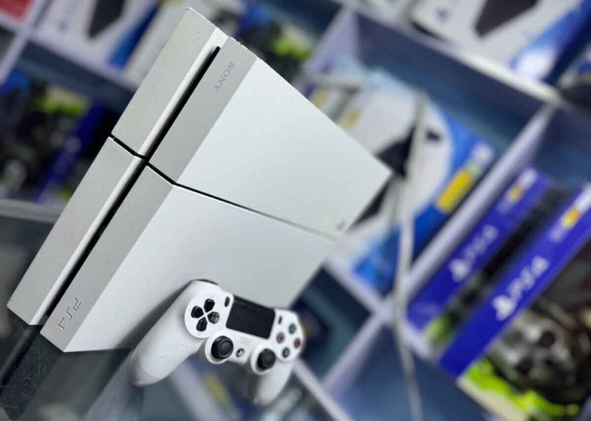 Console PS4 Slim Blanche