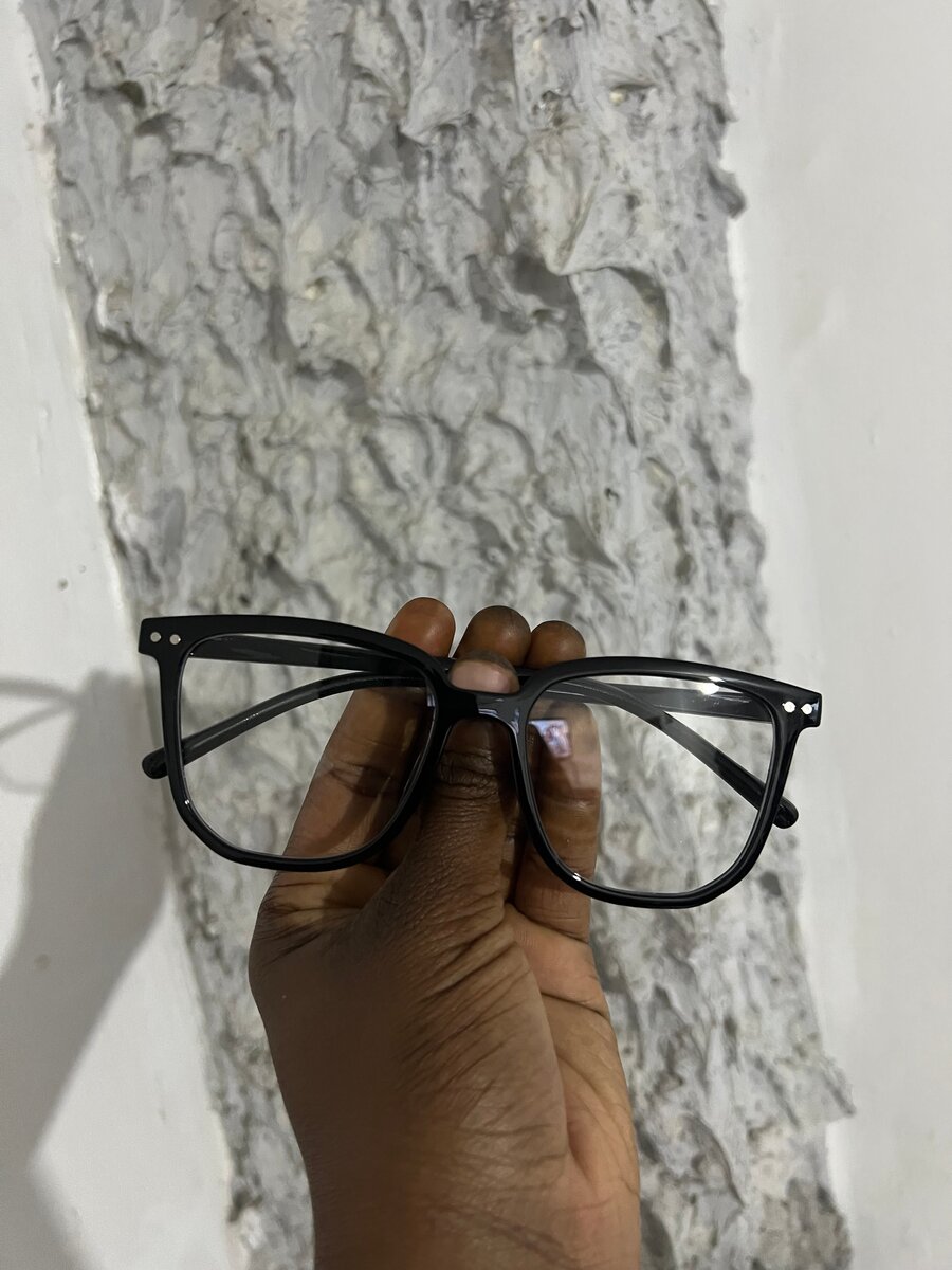 Lunettes élégantes en acétate