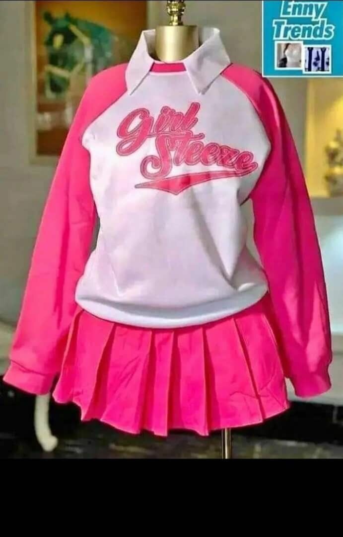 Ensemble sweat et jupe rose