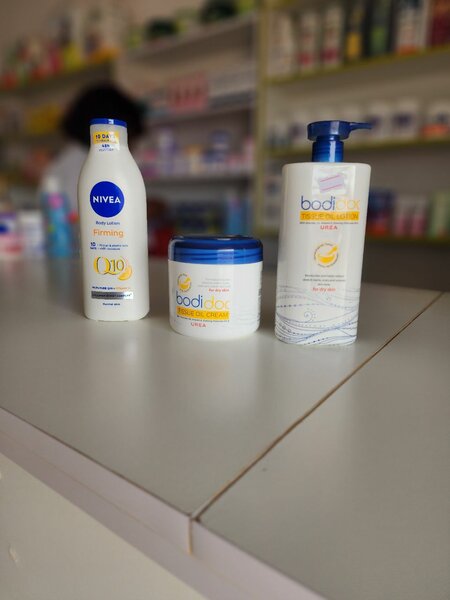 E45 cream , Eucerin