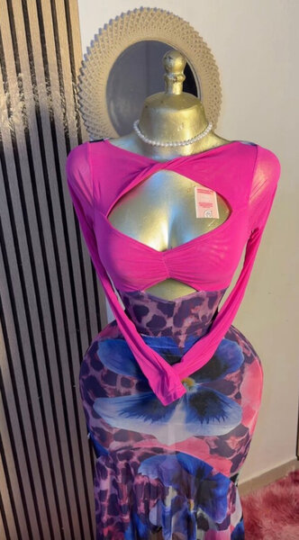 Robe élégante à fleurs