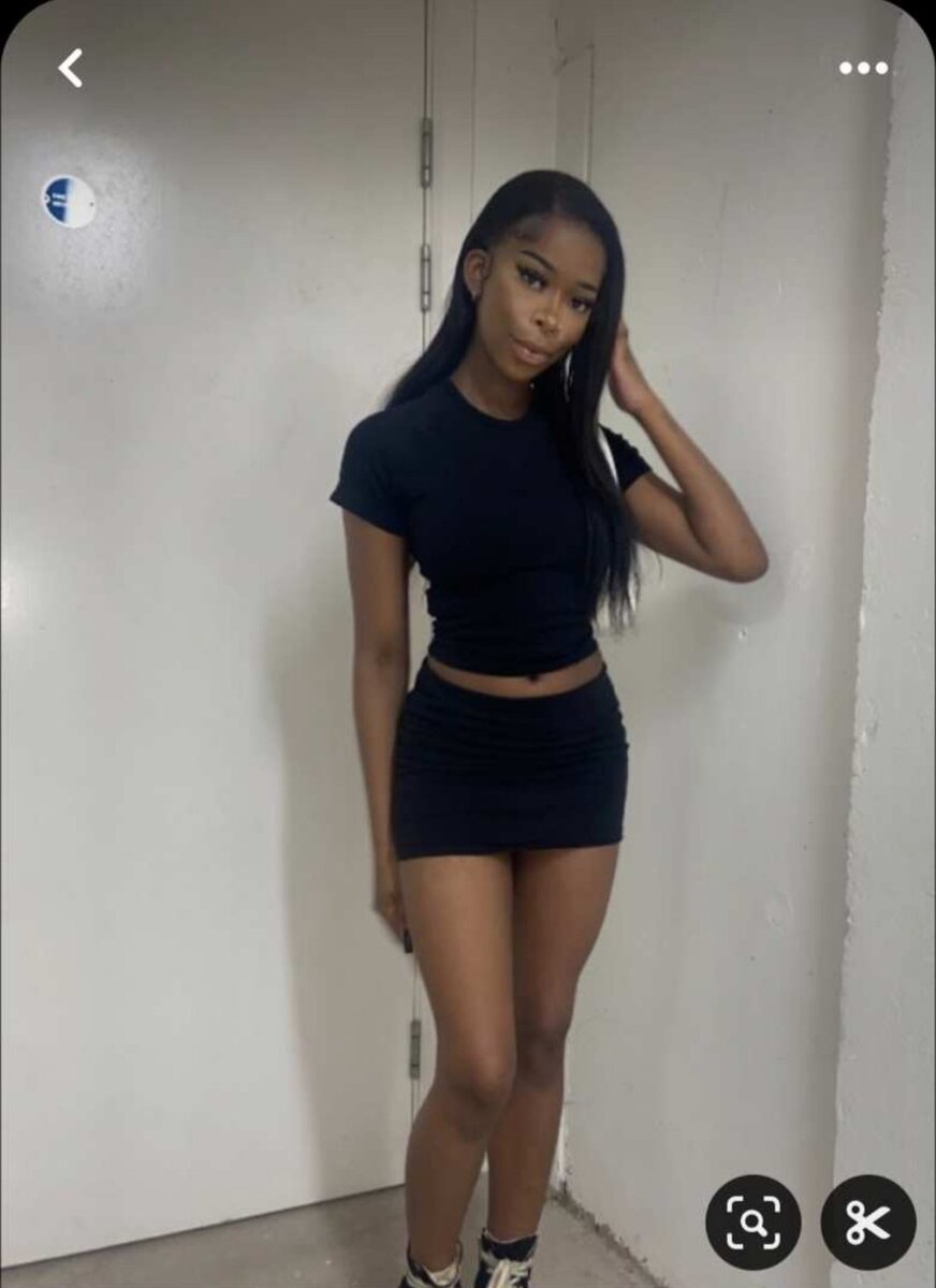 Robe bleue à volants élégante