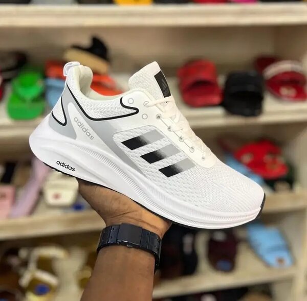 Chaussures de sport blanches