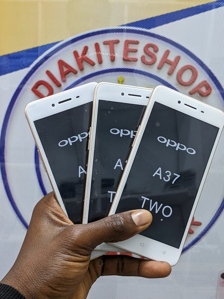OPPO A37