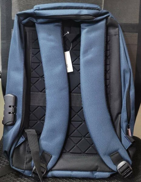 Sac à dos antivol USB