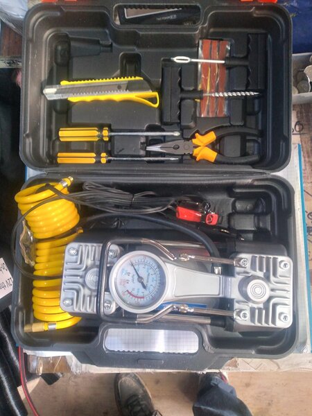 Компрессор для шин