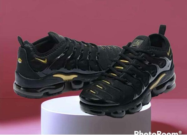 Basket noir et or stylée