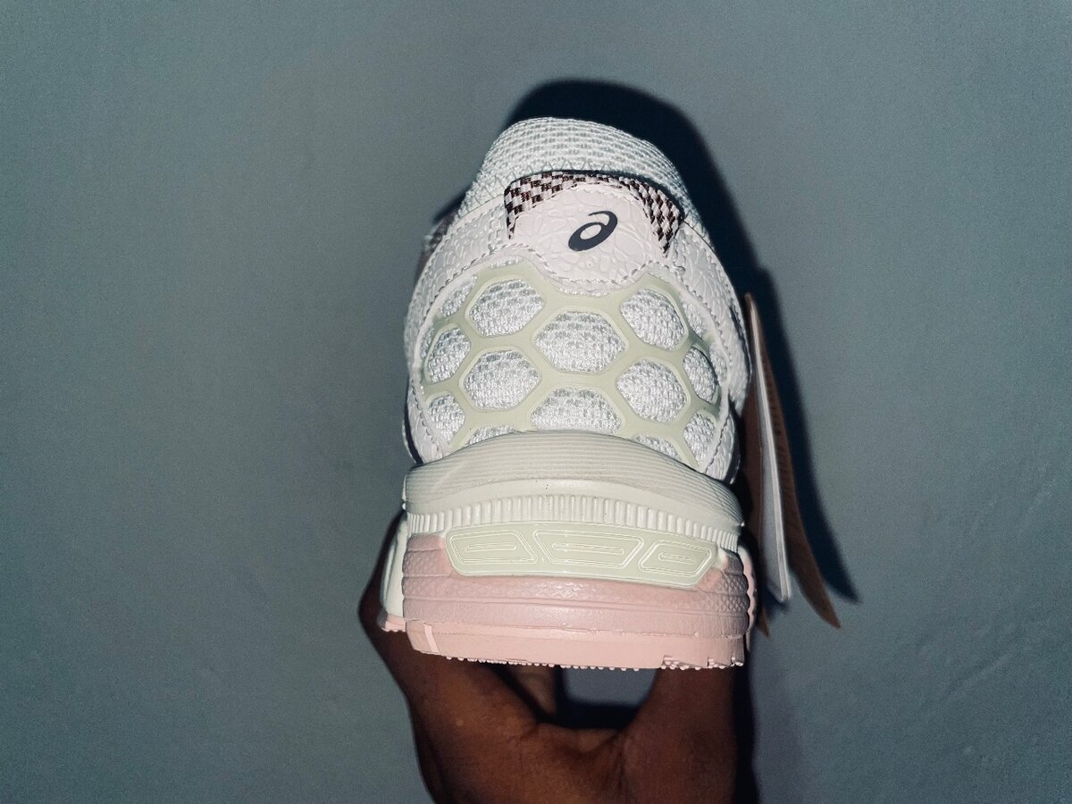 ASICS gel-kahana-8 (white pink)