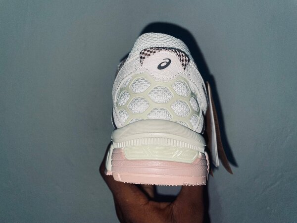 ASICS gel-kahana-8 (white pink)