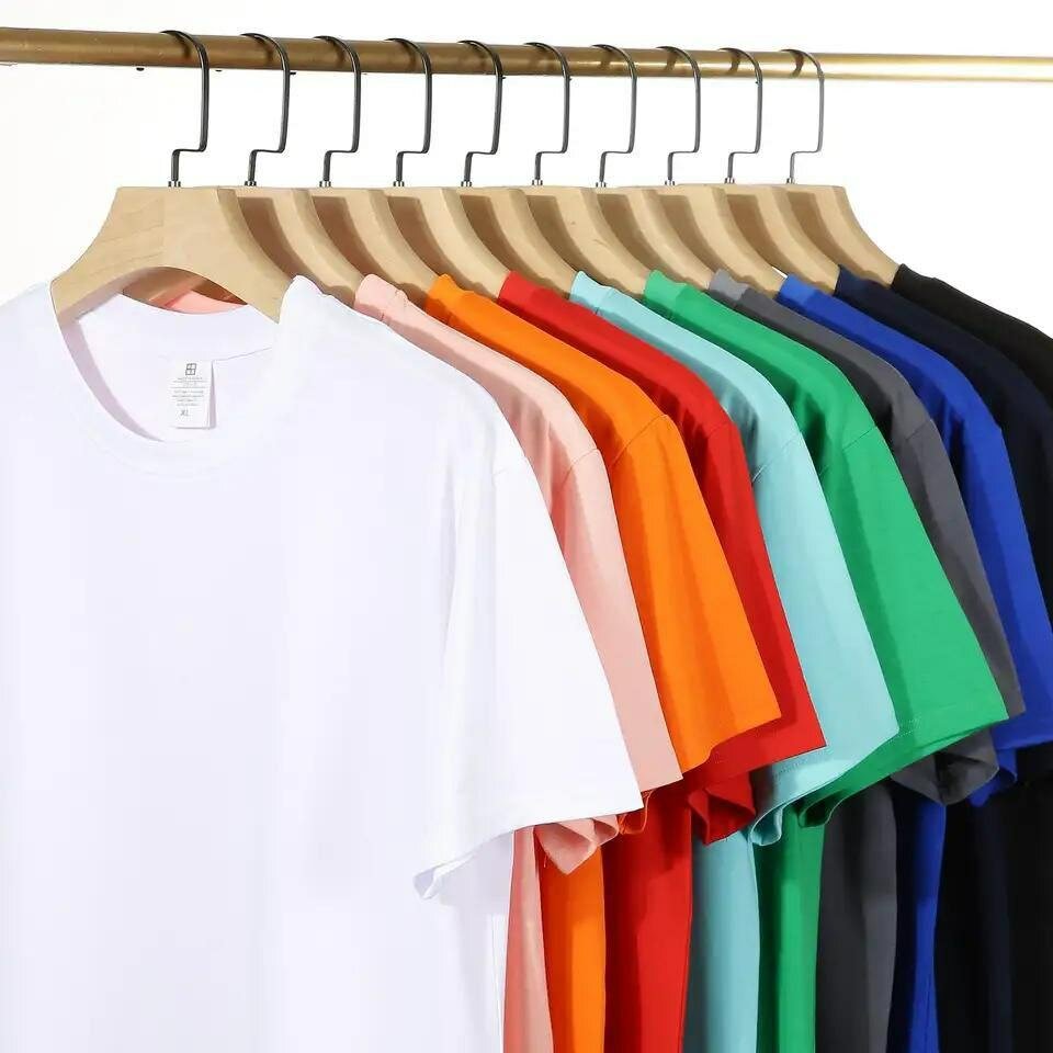 T-shirts colorés pour hommes