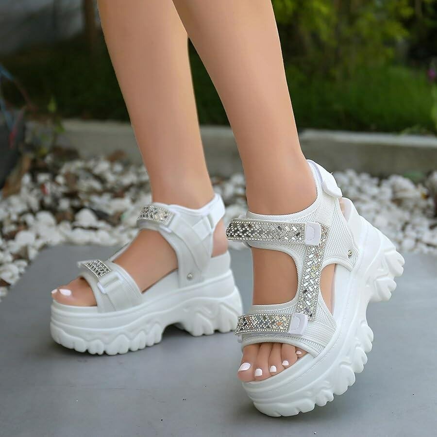 Sandales compensées strass femme