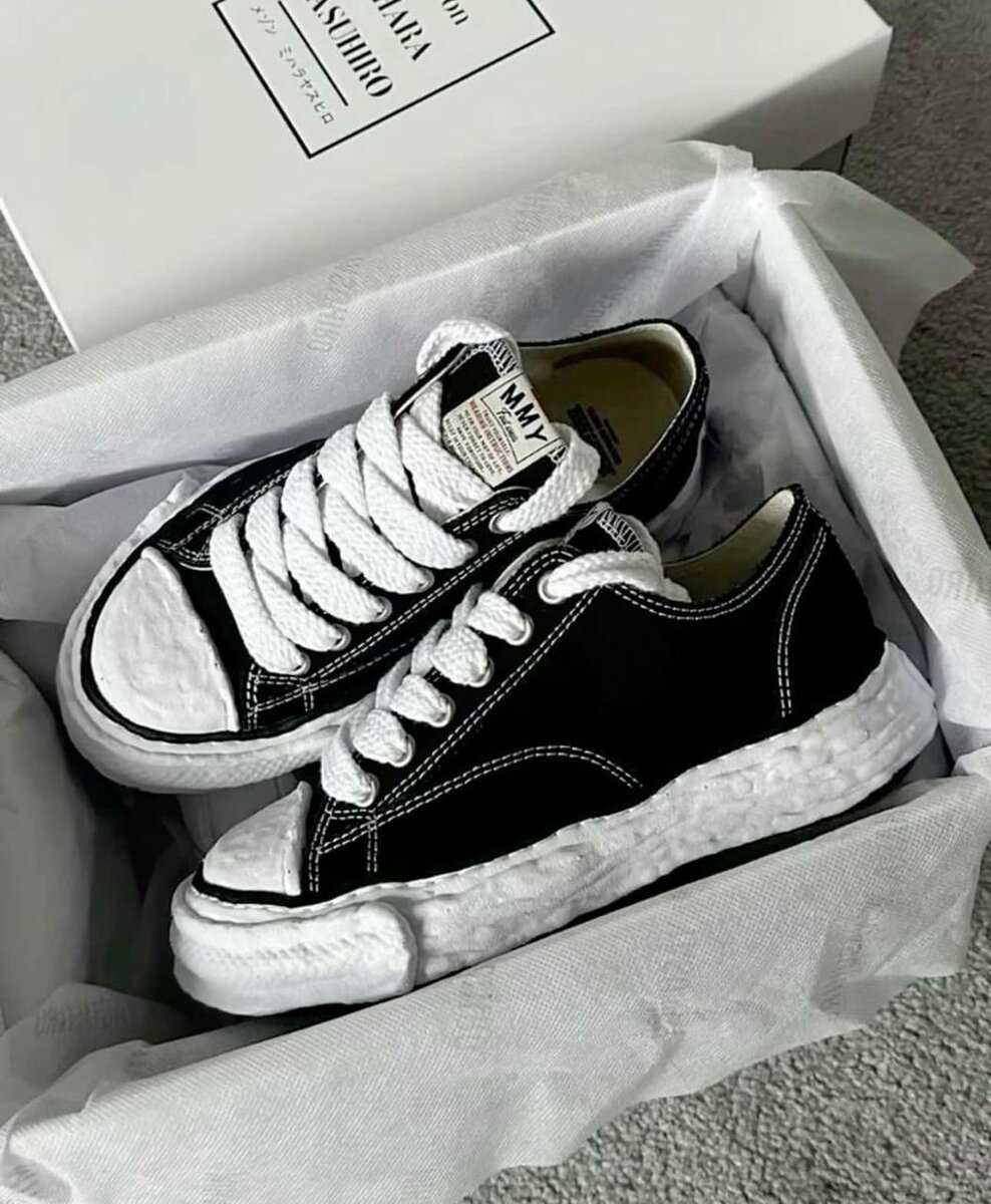 Baskets noires unisexes tendance