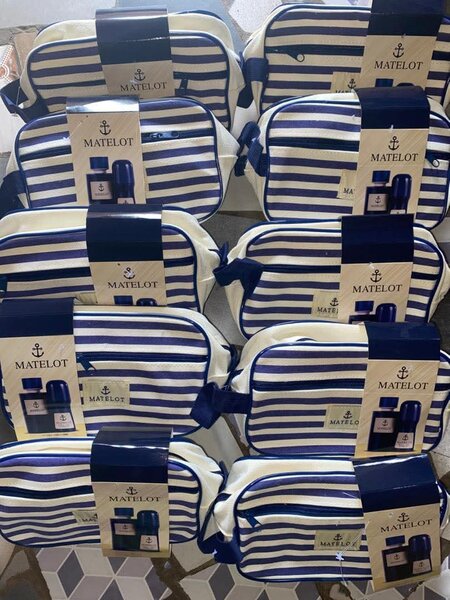 Trousse de Toilette Rayée