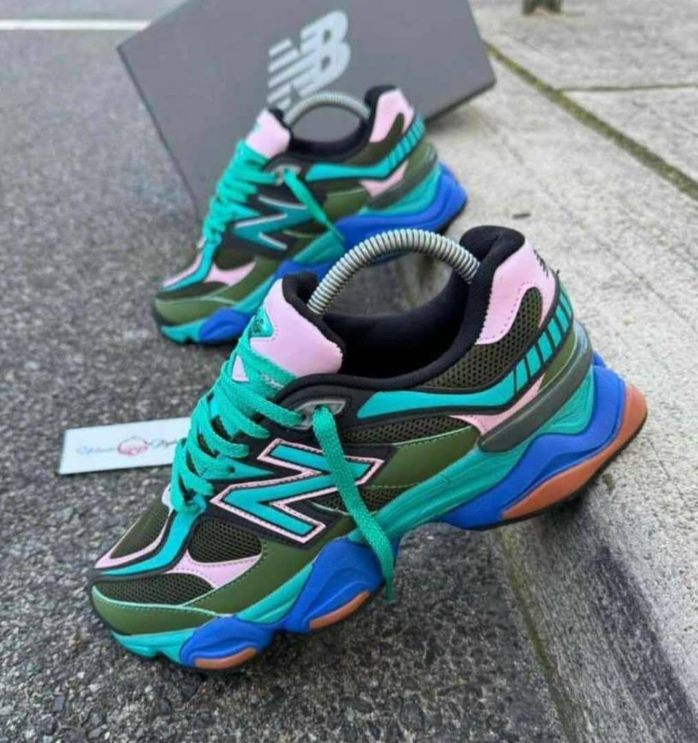New Balance Sneakers