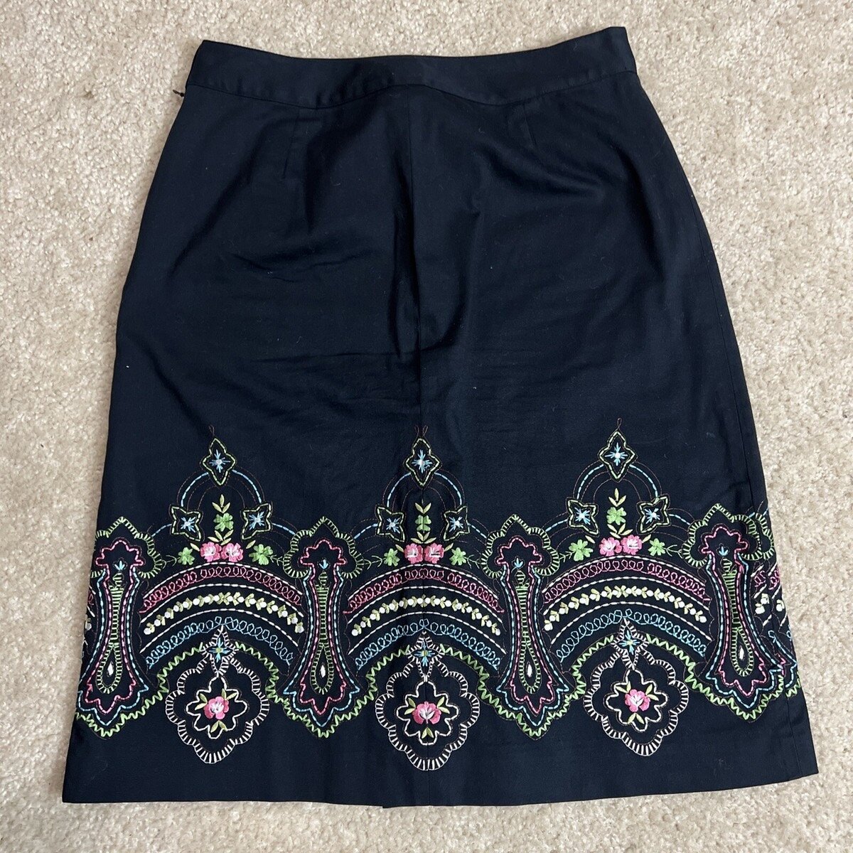 Jupe évasée brodée bohème