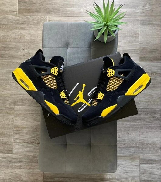 Jordan 4