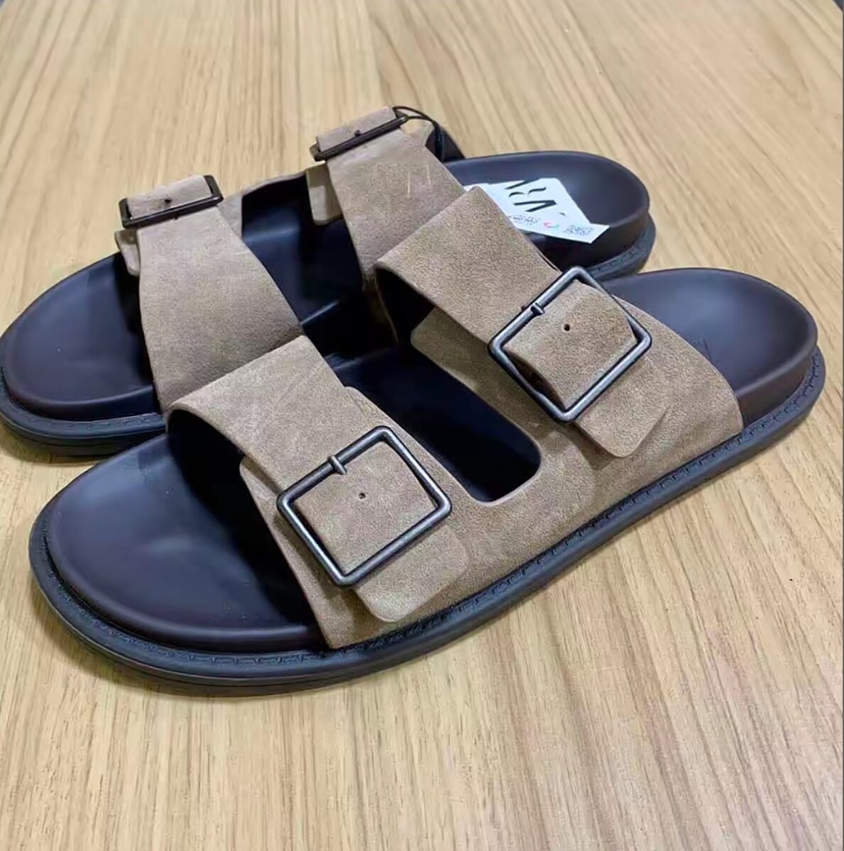 Sandales en cuir avec boucles