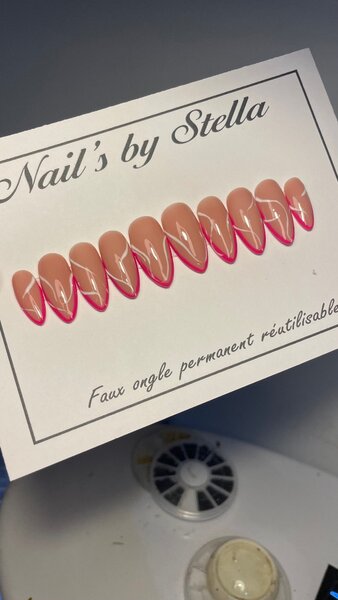 Press on nails