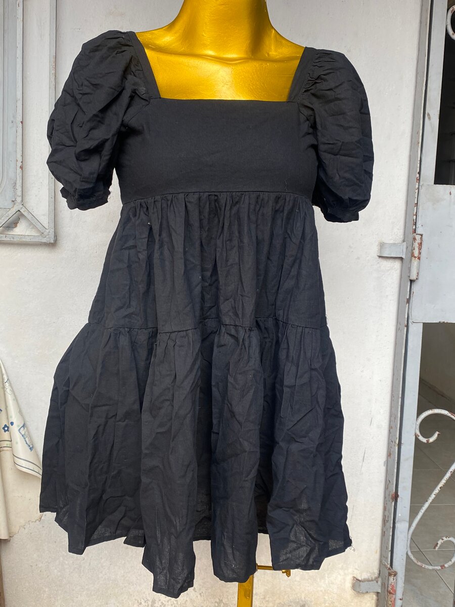 Robe noire bouffante chic