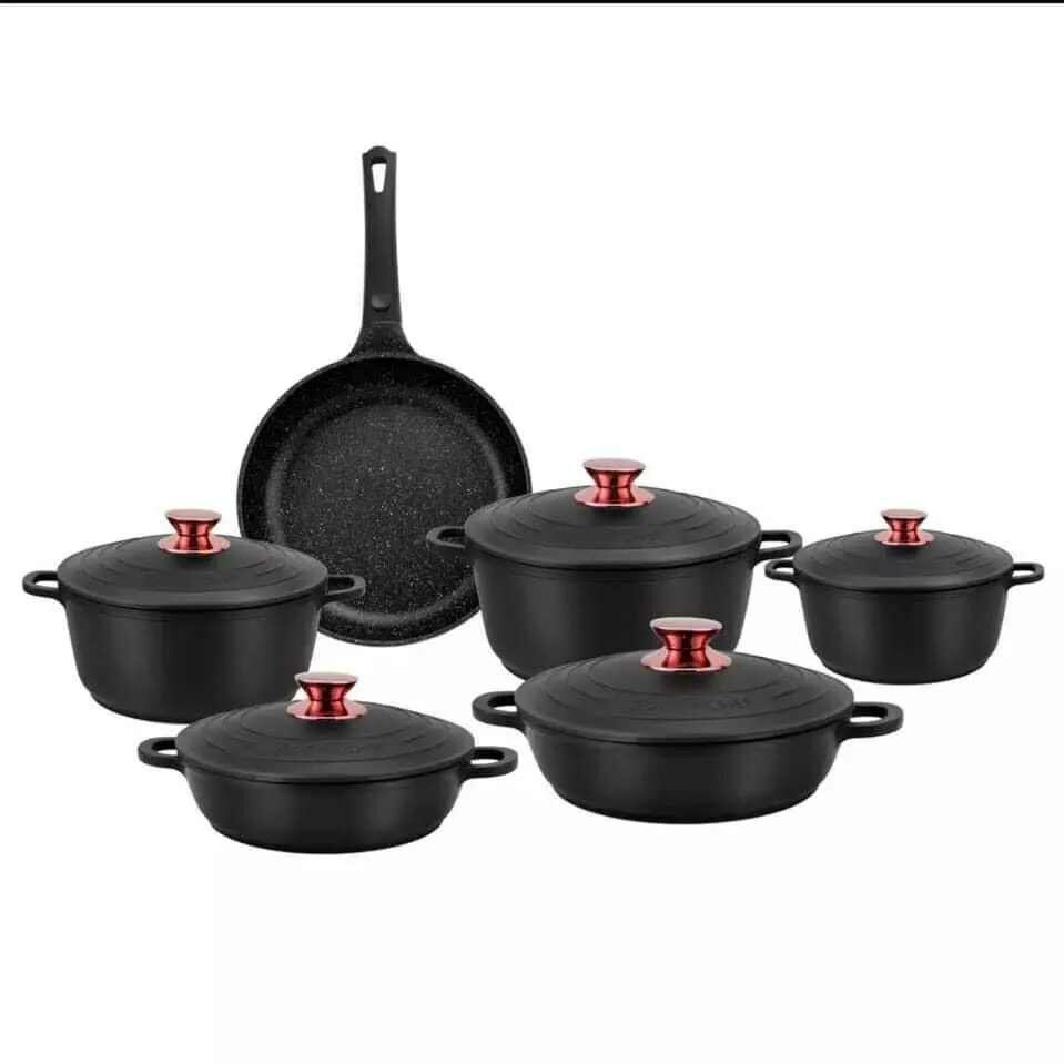 Die cast cookware