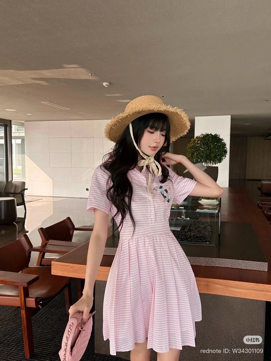 Robe chemise à rayures roses