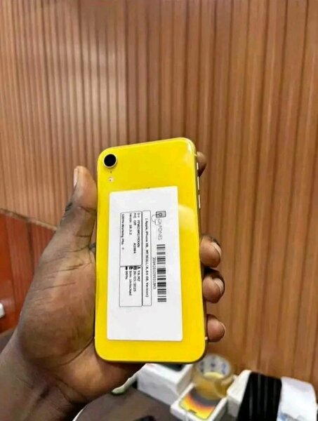 iPhone coupleur 100% Jaune