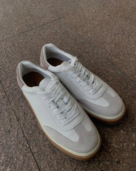 Кроссовки белые