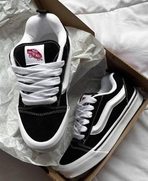 Baskets noires en toile