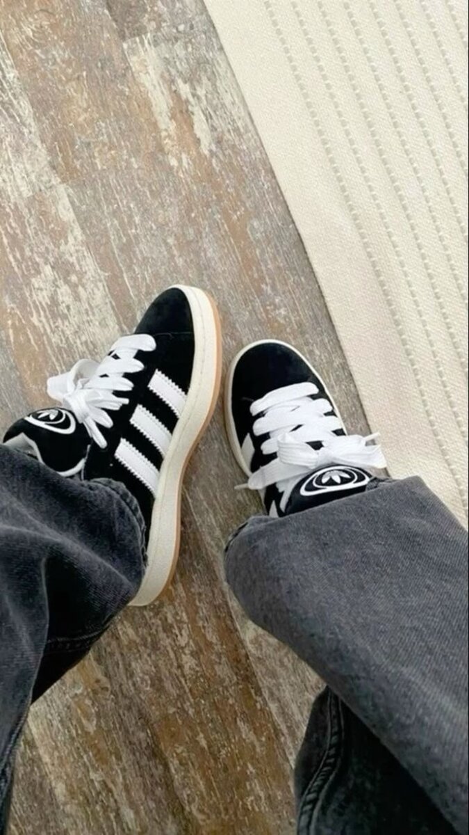 Adidas campus original avec son carton et deux lacet