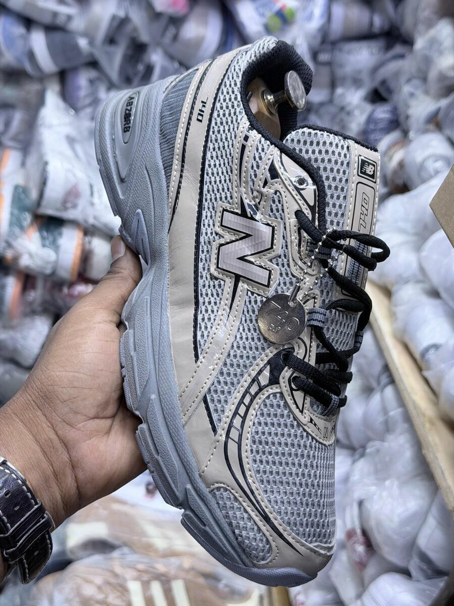 Baskets New Balance 740