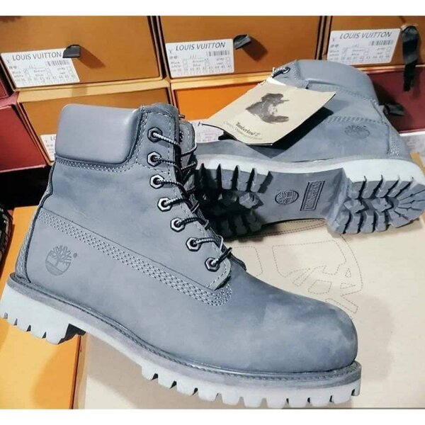 Bottes imperméables robustes