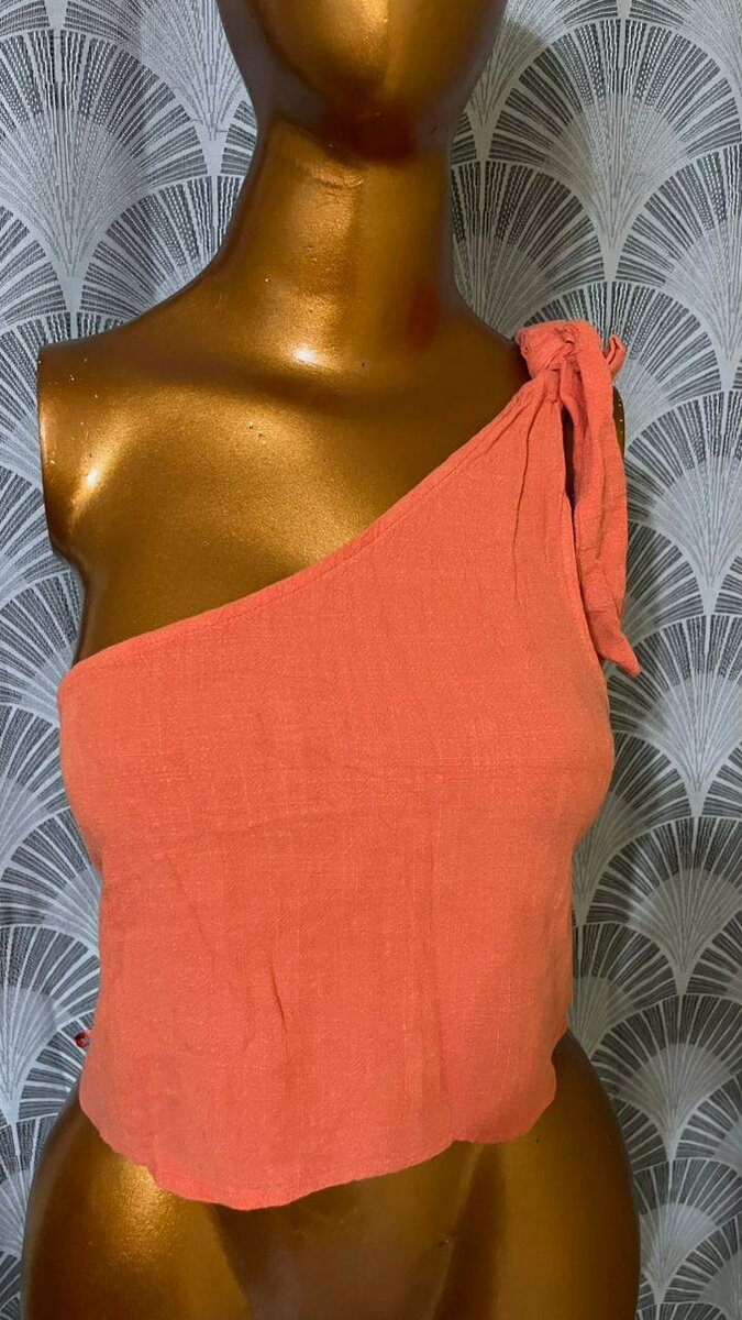 Top asymétrique en lin