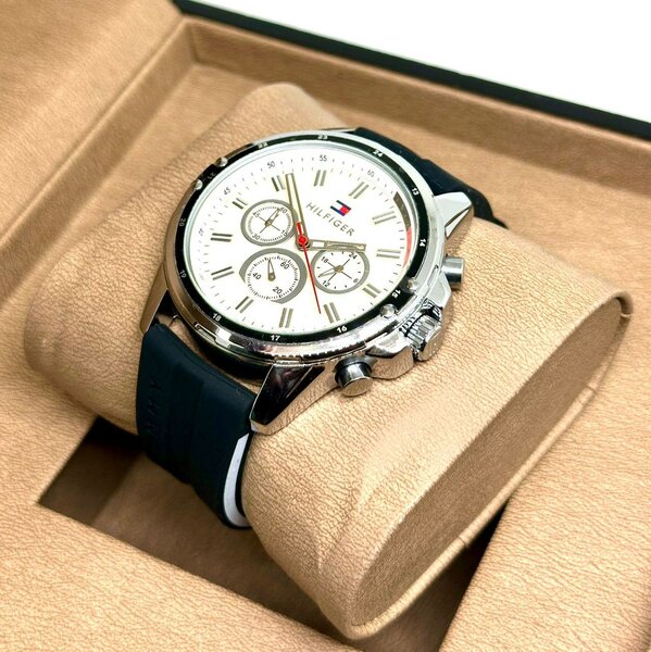 Montre chronographe élégante