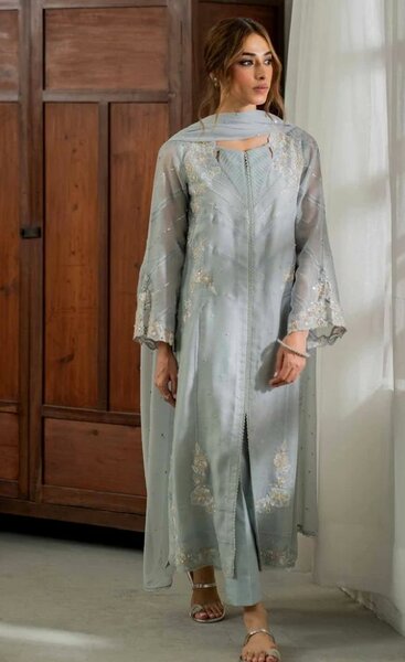 2 piece suit lawn