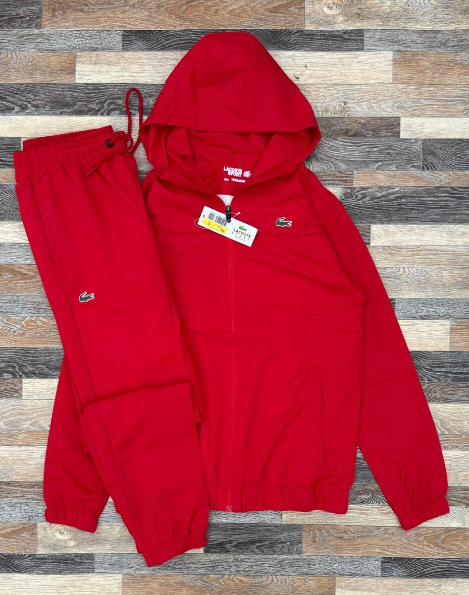 Survêtement sportif homme élégant