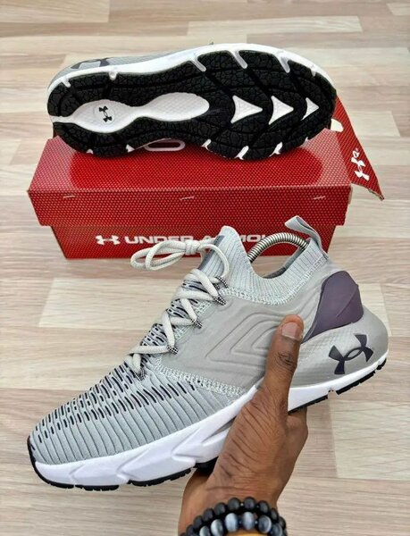 Chaussures de sport Under Armour