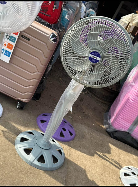 Ventilateur sur pied réglable