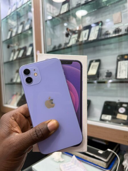 12 simple 128Go tout passe