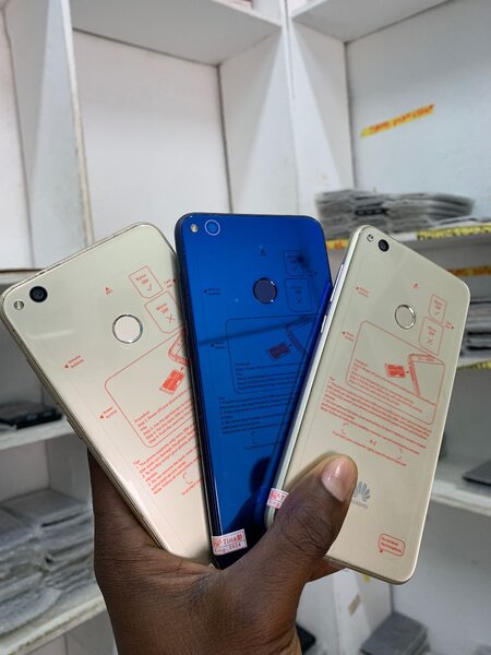 Honor 8 lite