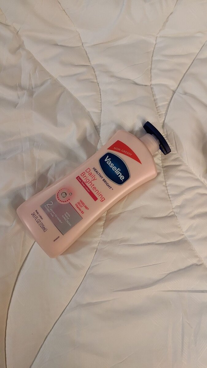 Vaseline Daily Brightening