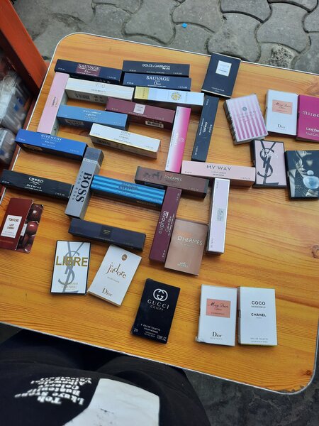 Échantillons de Parfums Luxe