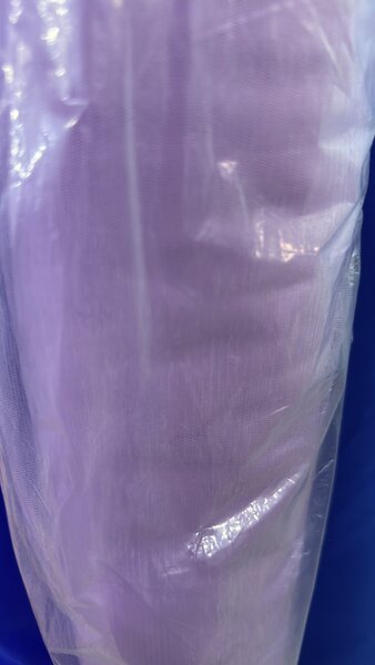 Rouleaux de tissu colorés