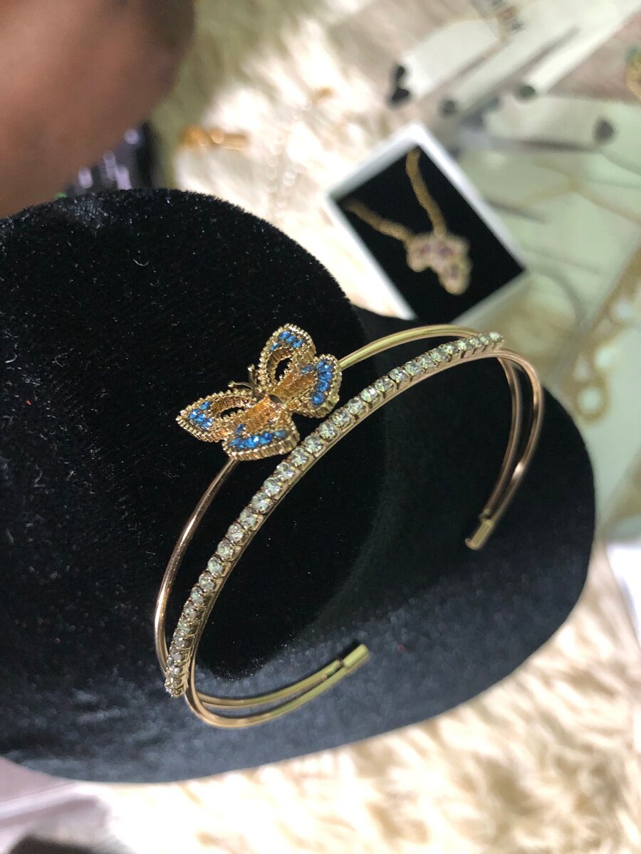 Bracelet élégant cristal papillon